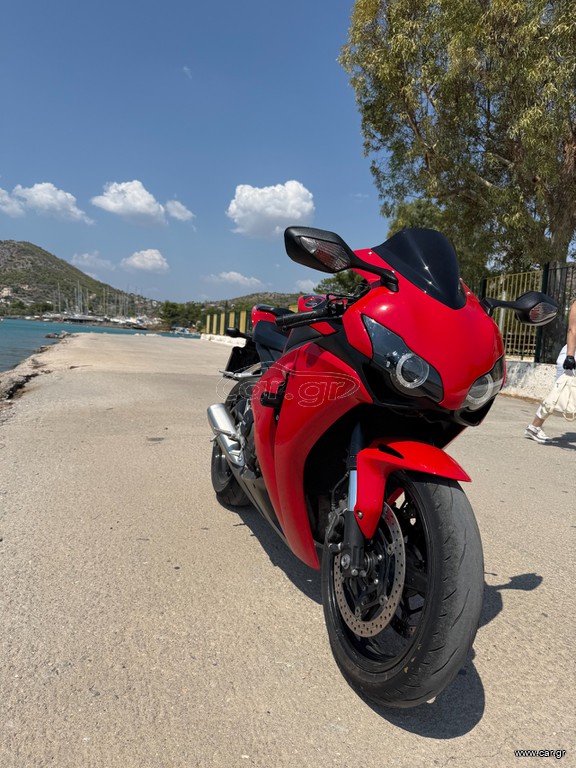 Honda CBR 1000RR 2008