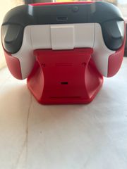 XBOX SERIES CONTROLLER PULSE RED + RAZER QUICK CHARGING STAND PULSE RED-thumb-3