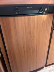 Dometic RMS 8550 Ψυγείο Τροχόσπιτου 12V / 230V / Υγραέριο – Άριστη Κατάσταση