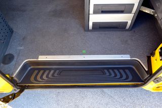 ΡΑΦΙΑ - ΕΡΓΑΛΕΙΟΘΗΚΕΣ BOTT- Πλήρες Σετ 3 τμχ + INVERTER !!! Απο Vito-thumb-26