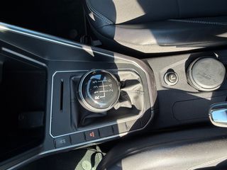 Volkswagen Polo 2019 R LINE-thumb-11