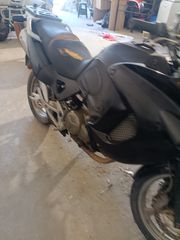 Honda Varadero 2001-thumb-7