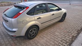 Ford Focus 2005 Trend-thumb-3