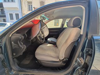 Audi A4 1995 A4 1.6-thumb-5