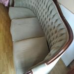 Καναπές κλασσικός σκαλιστός σε σετ με 3 πολυθρόνες, έπιπλο tv και 3 τραπεζάκια δώρο