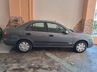 Nissan Almera 2003