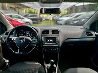 Volkswagen Polo 2017 1.4 TDI COMFORTLINE-thumb-12