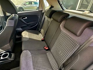 Volkswagen Polo 2017 1.4 TDI COMFORTLINE-thumb-13