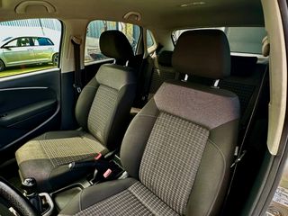 Volkswagen Polo 2017 1.4 TDI COMFORTLINE-thumb-14