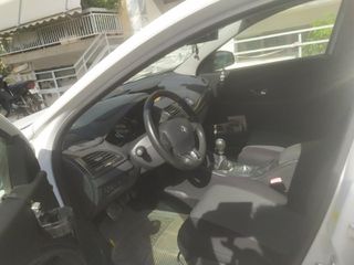 Renault Megane 2015-thumb-5