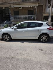 Renault Megane 2015-thumb-2