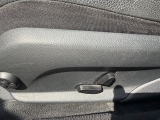 Mercedes-Benz E 200 2017-thumb-10