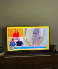 hisense smart 4k ultra hd qled 55 ιντσών