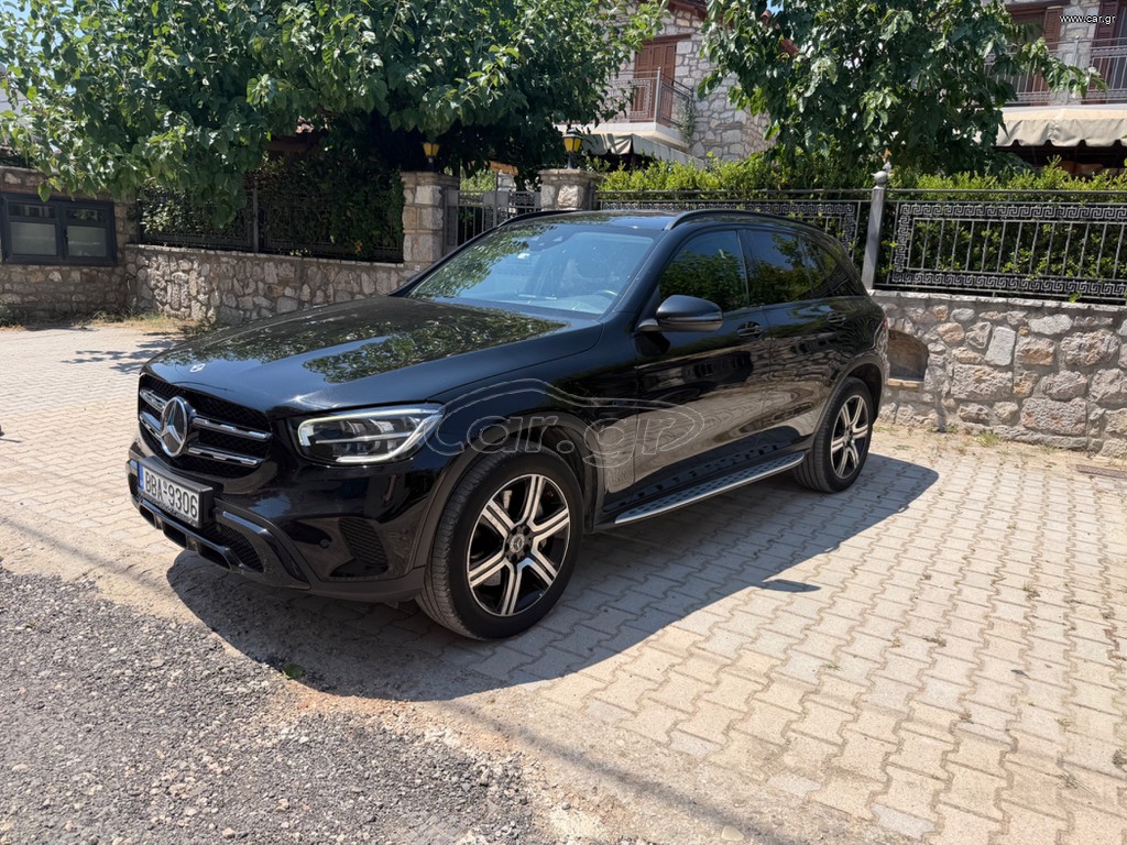 Mercedes-Benz GLC 300 2022 Full full extra