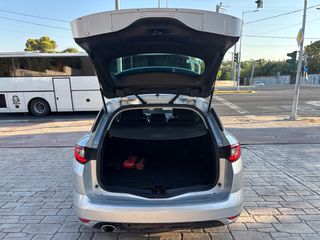 Renault Megane 2017 1.5 DCi NUOVA SPORTER AUTO-thumb-18