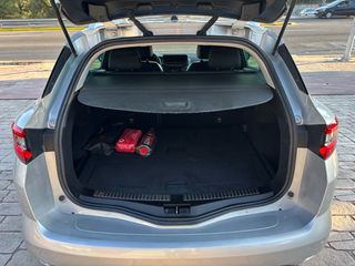 Renault Megane 2017 1.5 DCi NUOVA SPORTER AUTO-thumb-19