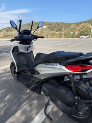 Piaggio Beverly 300 2022-thumb-5