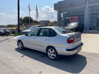 Seat Cordoba 2002-thumb-3