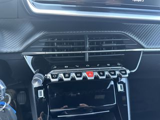 Peugeot 2008 2022 1.2cc - 131hp "ALLURE" ΜΕ BOOK SERVICE ΚΑΙ ΕΓΓΥΗΣΗ-thumb-21