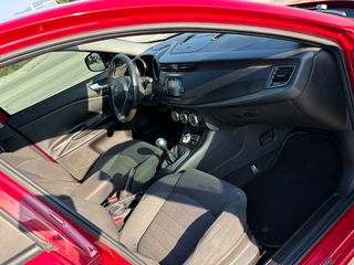Alfa Romeo Giulietta 2017 1.6 JTDM-2 120HP-thumb-18