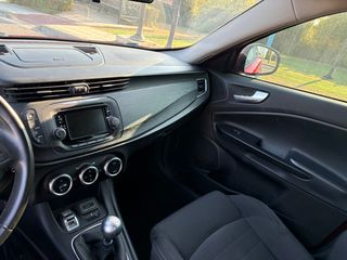 Alfa Romeo Giulietta 2017 1.6 JTDM-2 120HP-thumb-25