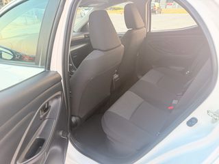Toyota Yaris 2022 1.5 HYBRID ACTIVE PLUS Εγγύηση Ελληνικής αντιπροσωπείας-thumb-16