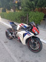 Honda CBR 1000RR 2009-thumb-3