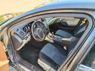 Opel Insignia 2009-thumb-11