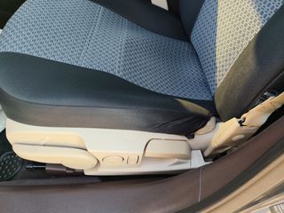 Opel Insignia 2009-thumb-13