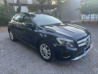 Mercedes-Benz GLA 200 2016