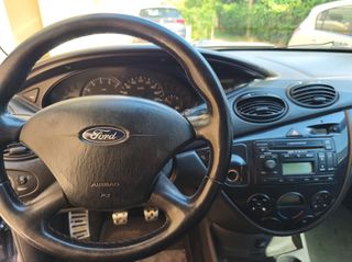 Ford Focus 2003 MK1 Ghia-thumb-6
