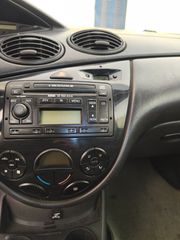 Ford Focus 2003 MK1 Ghia-thumb-7