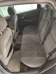 Ford Focus 2003 MK1 Ghia-thumb-9