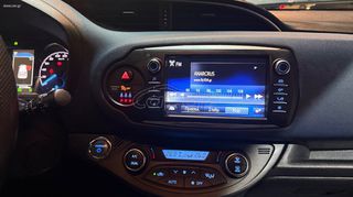 Toyota Yaris 2017 • BI-TONE - HYBRID - FACELIFT •-thumb-29