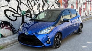 Toyota Yaris 2017 • BI-TONE - HYBRID - FACELIFT •-thumb-1
