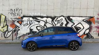 Toyota Yaris 2017 • BI-TONE - HYBRID - FACELIFT •-thumb-4