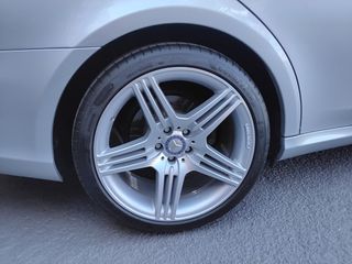 Mercedes-Benz CLK 350 2005-thumb-25