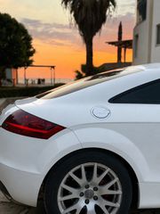 Audi TT 2009-thumb-7