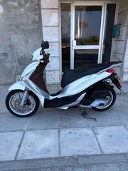Piaggio Medley 150 2017-thumb-2