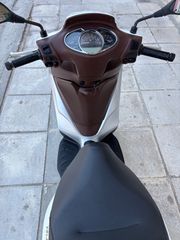 Piaggio Medley 150 2017-thumb-9