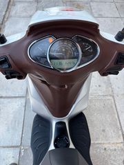 Piaggio Medley 150 2017-thumb-10
