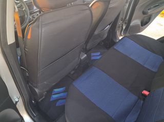 Suzuki Swift 2013-thumb-13