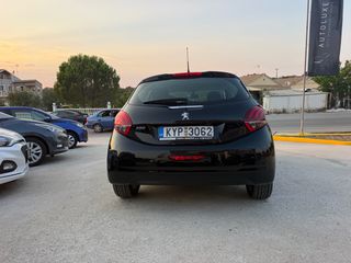 Peugeot 208 2019-thumb-9