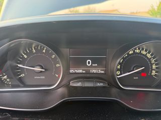 Peugeot 208 2019-thumb-16