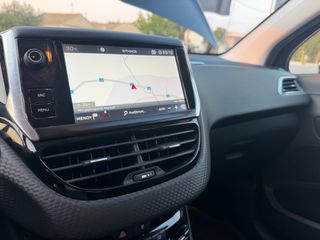 Peugeot 208 2019-thumb-17