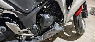Honda CBR250R 2011-thumb-9