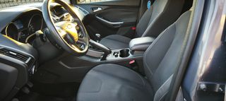 Ford Focus 2011 TITANIUM-thumb-18