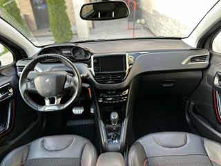 Peugeot 208 2018 GT LINE AUTOMATIC 1.2-thumb-1