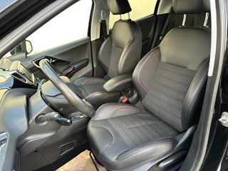 Peugeot 208 2018 GT LINE AUTOMATIC 1.2-thumb-9