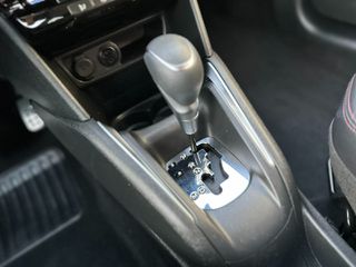 Peugeot 208 2018 GT LINE AUTOMATIC 1.2-thumb-3